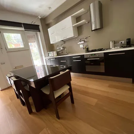 Acquedotto The House アパート