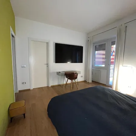 Apartment Acquedotto The House