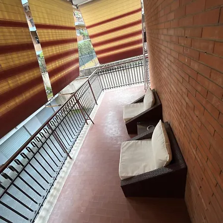 Apartment Acquedotto The House Rom