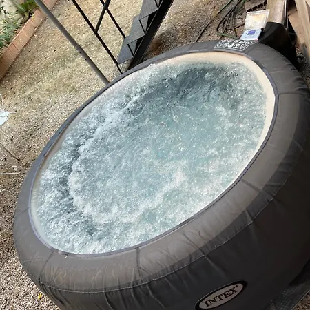 Jacuzzi Sestius Apartment
