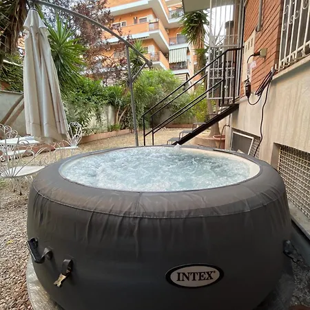 Jacuzzi Sestius Apartment *